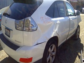 2005 LEXUS RX330, WHITE, 3.3L, AT, AWD.  Z26427
